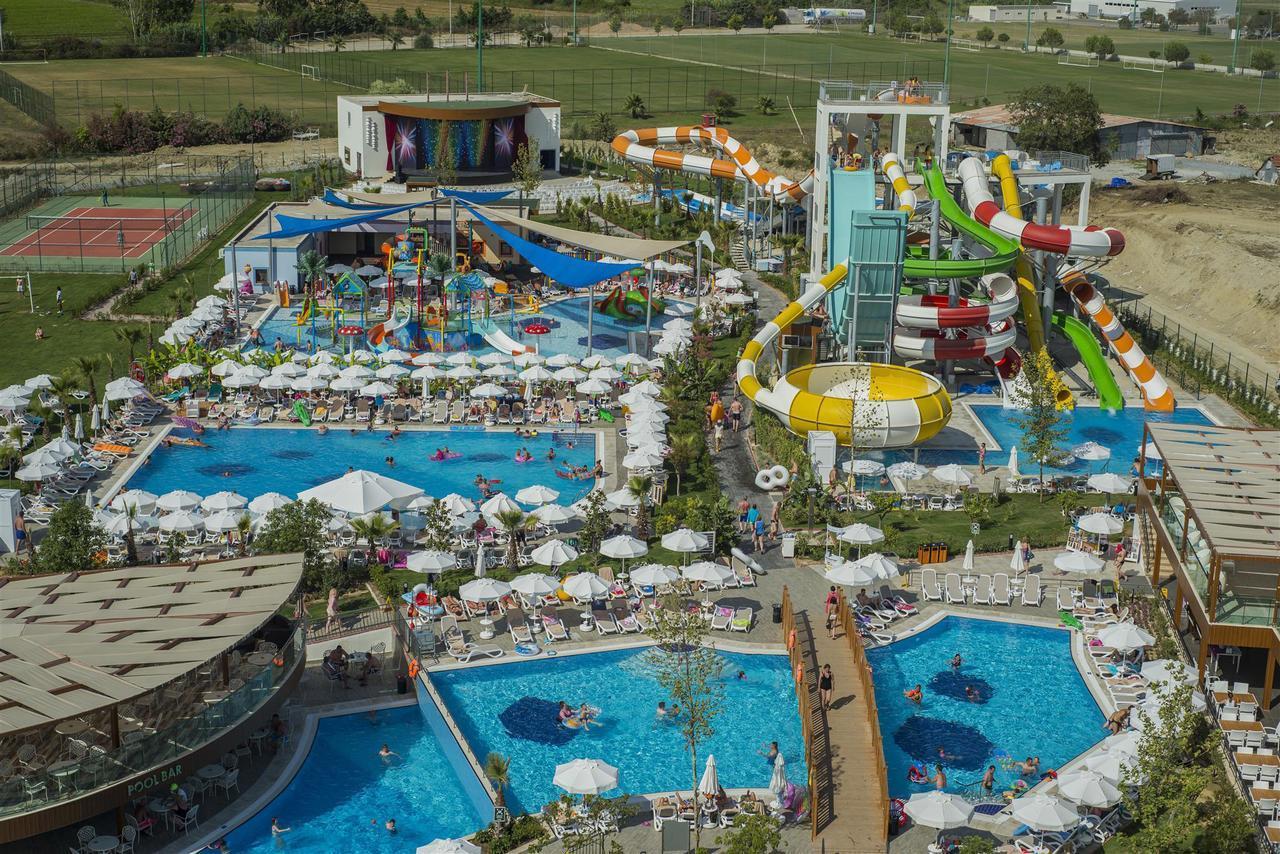 Dream World Aqua Hotel Side Luaran gambar