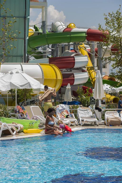 Dream World Aqua Hotel Side Luaran gambar