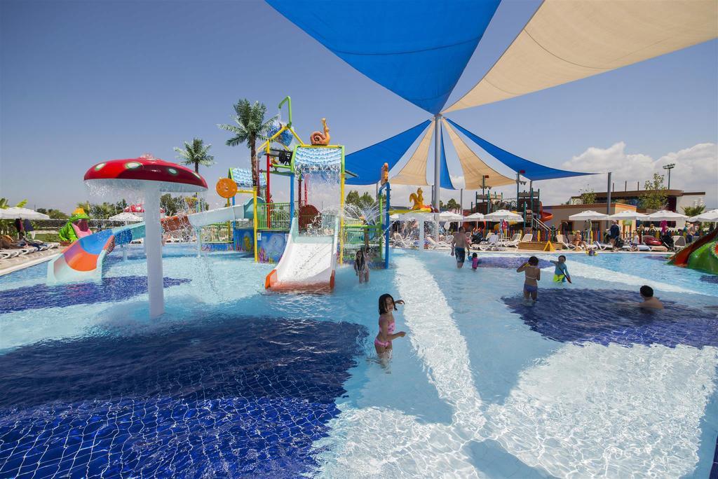 Dream World Aqua Hotel Side Luaran gambar